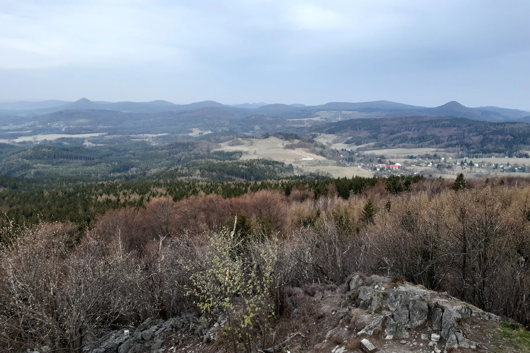 Prominentni Vrcholy Luzickych Hor Nalehko 3