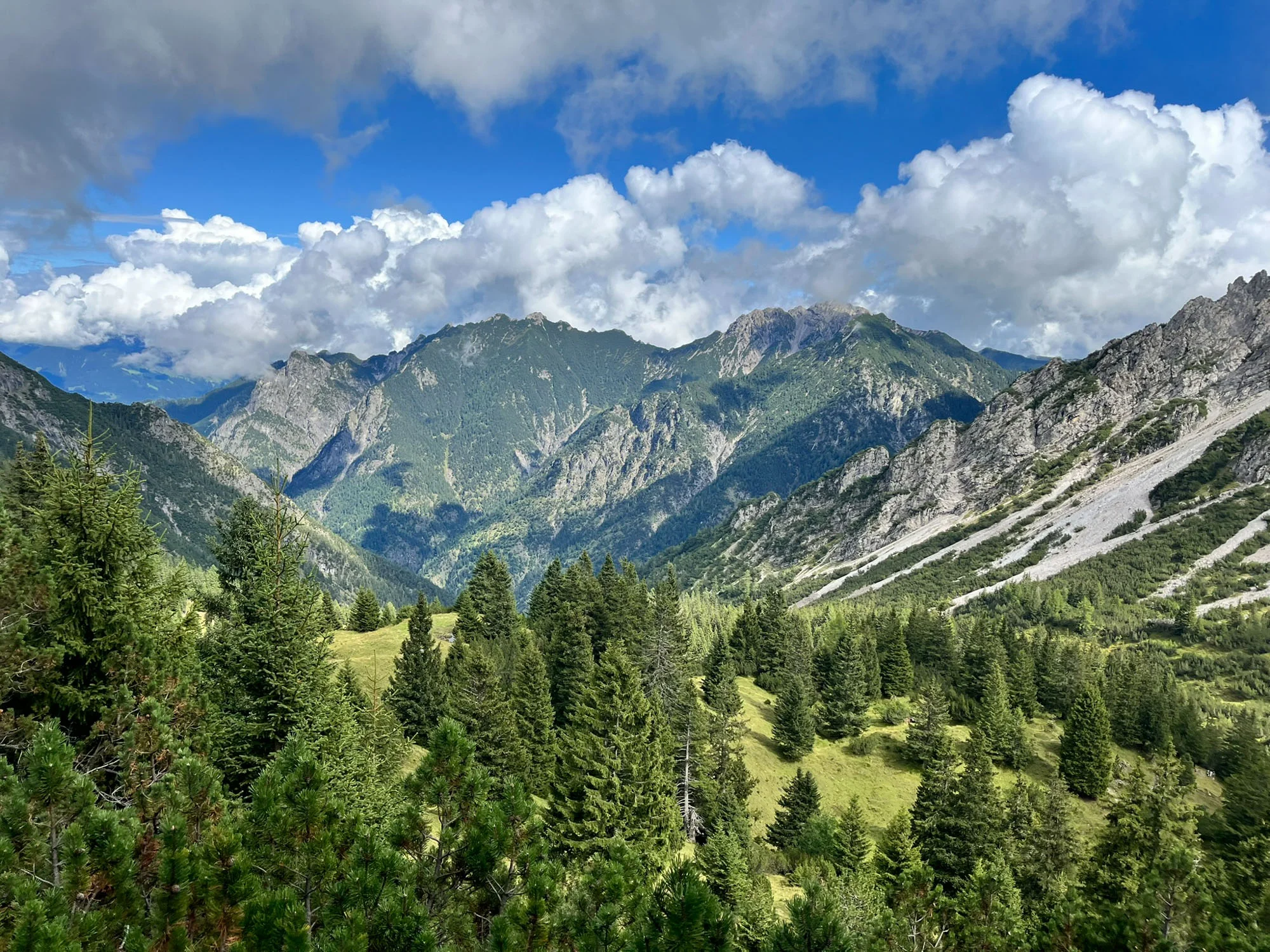 Liechtensteiner Panoramaweg 18