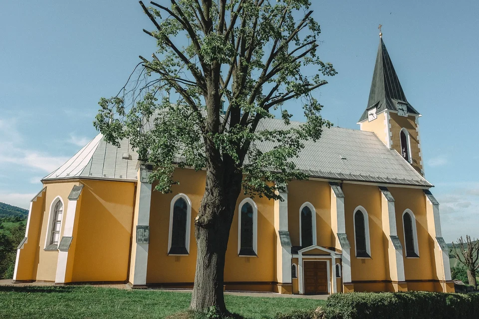 Prechod Bile Karpaty Nalehko 01 21