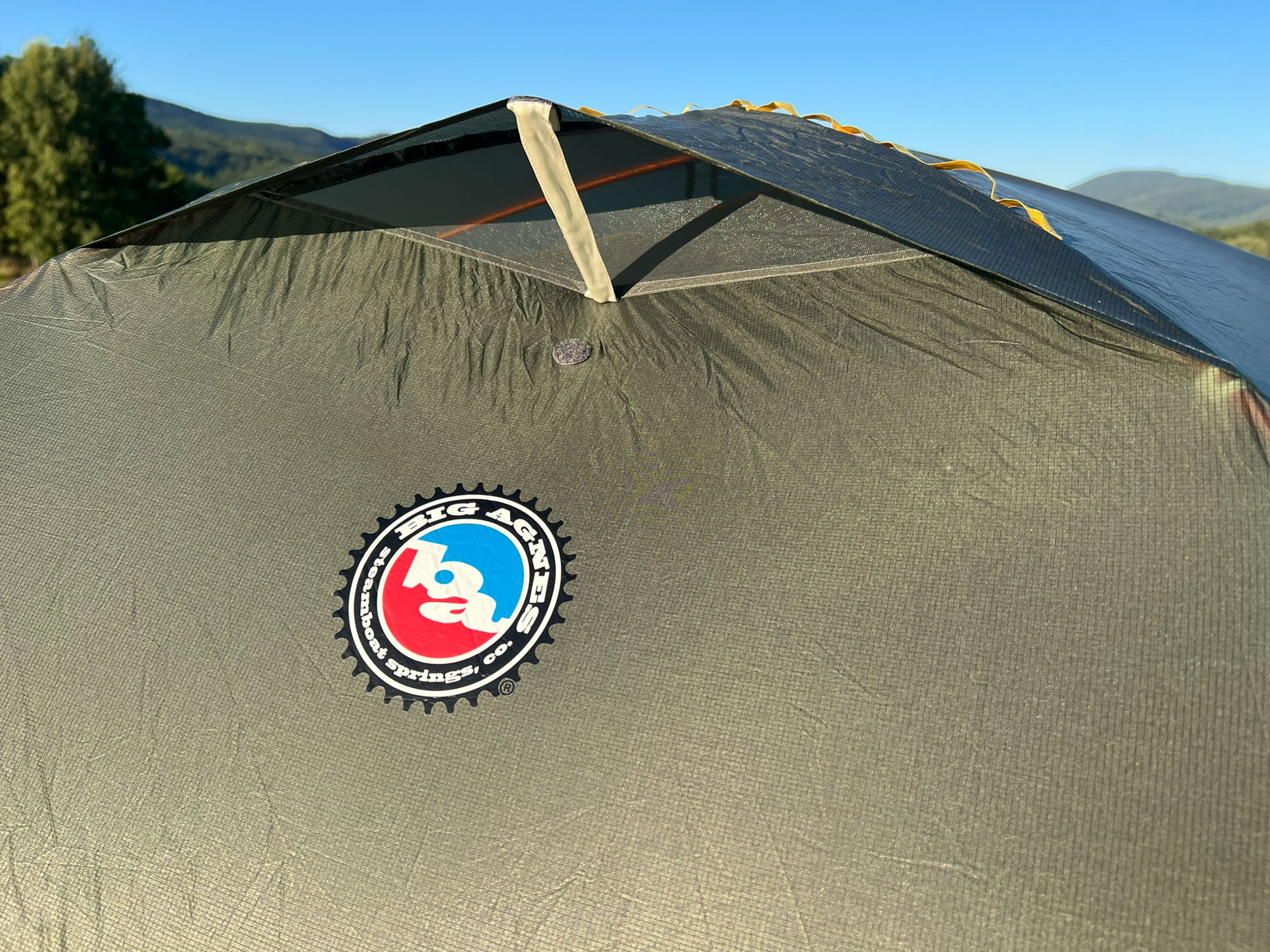 detail střešní ventilace stanu big agnes copeer spur