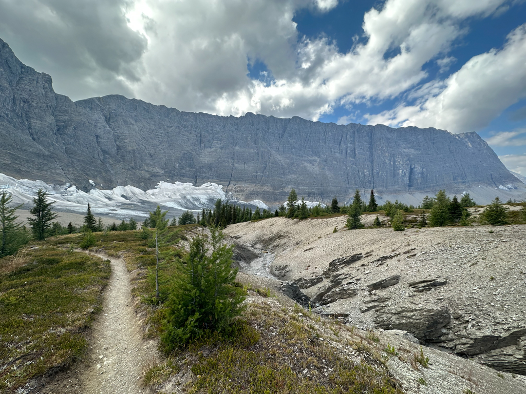 Great Divide Trail Skalni Zed Rockwall