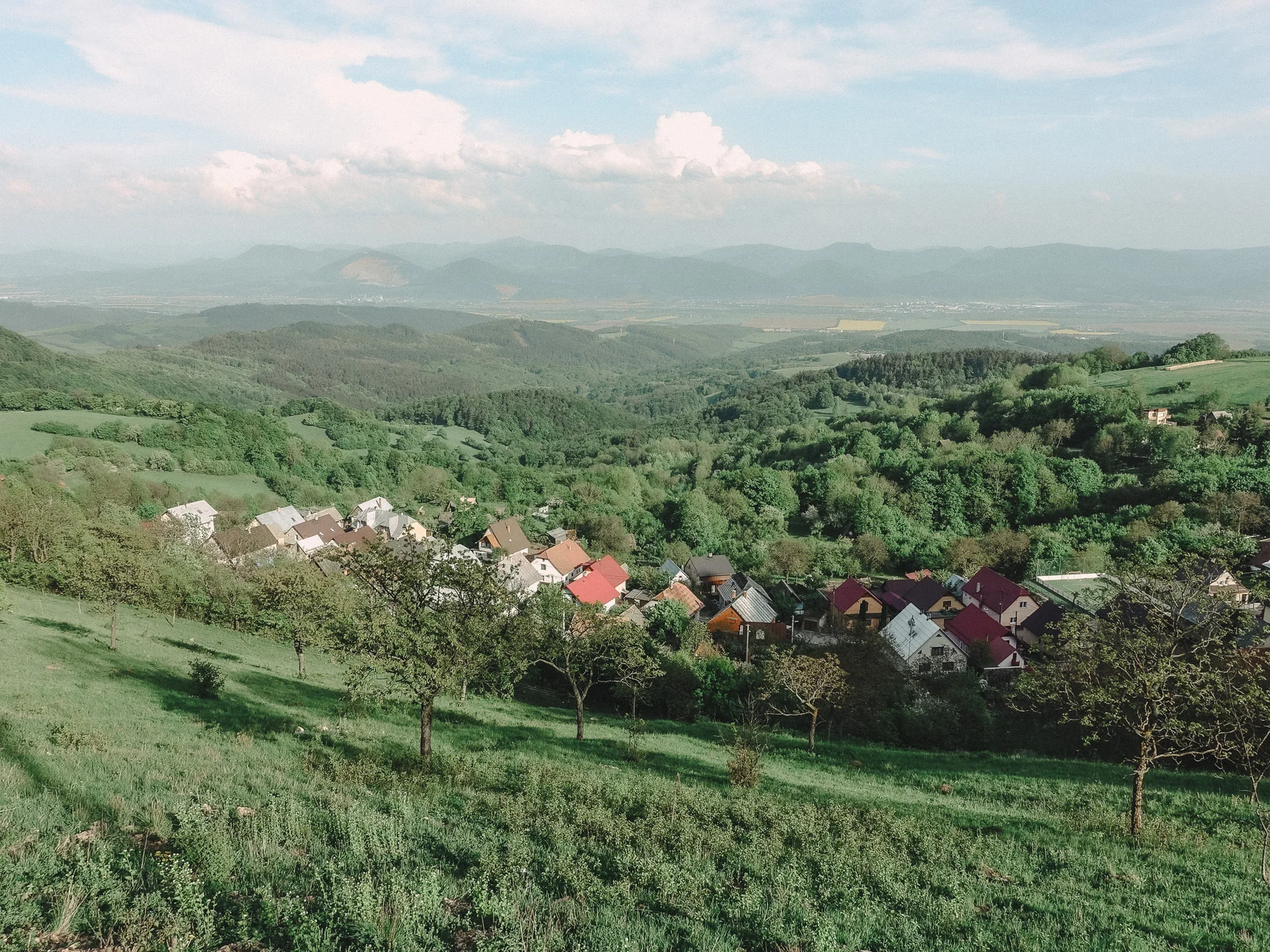 Prechod Bile Karpaty Nalehko 01 19
