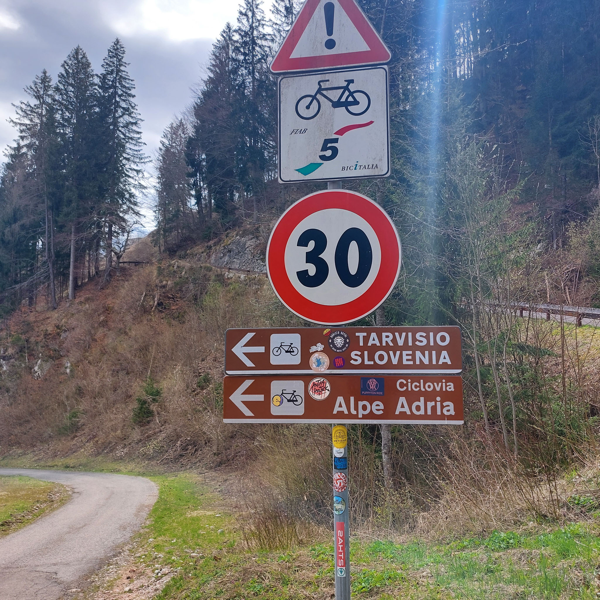 Nalehko Alpe Adria 30