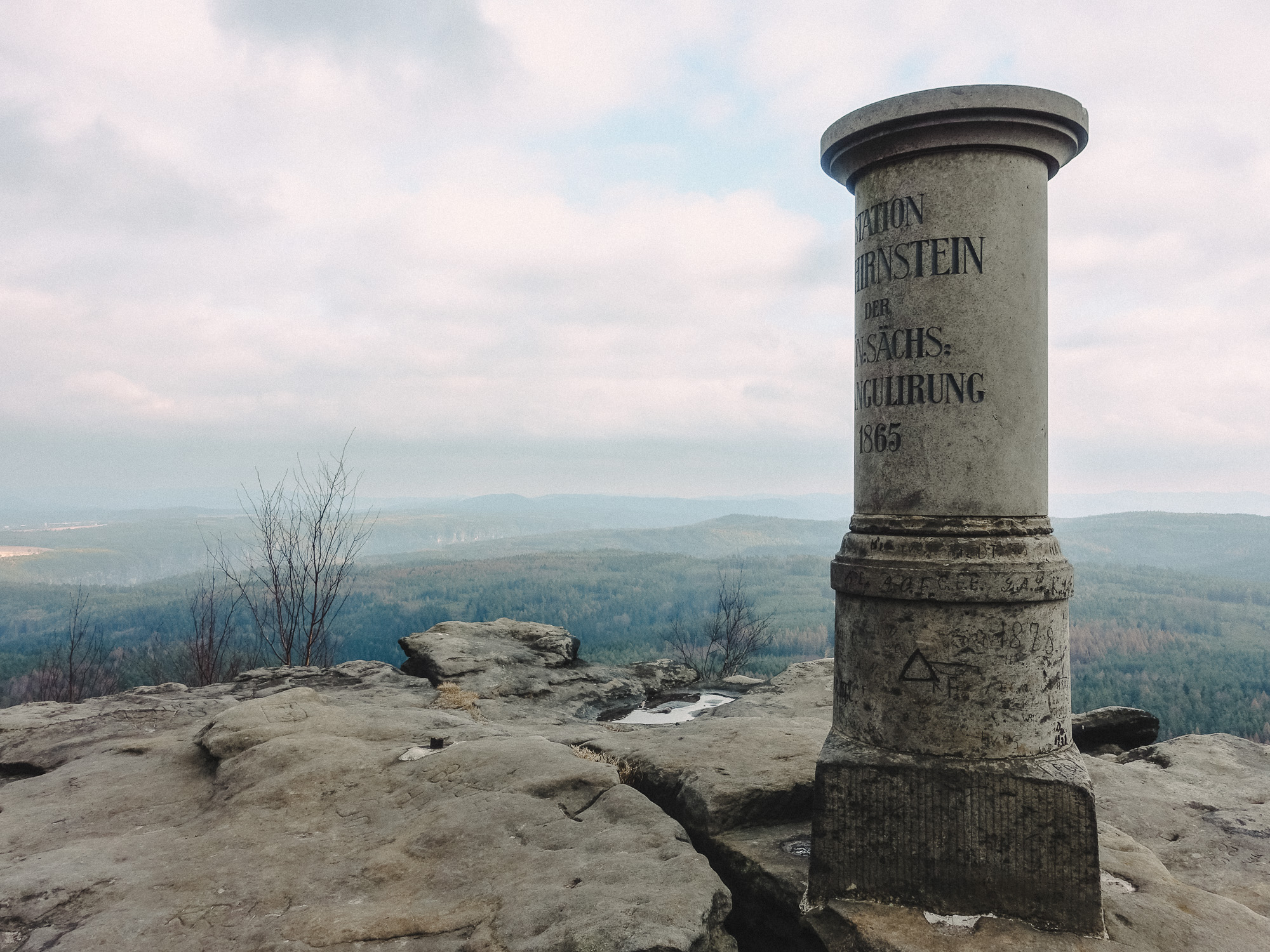 Forsteig Elbsandstein Lesni Stezka Labske Piskovce Nalehko 01 25