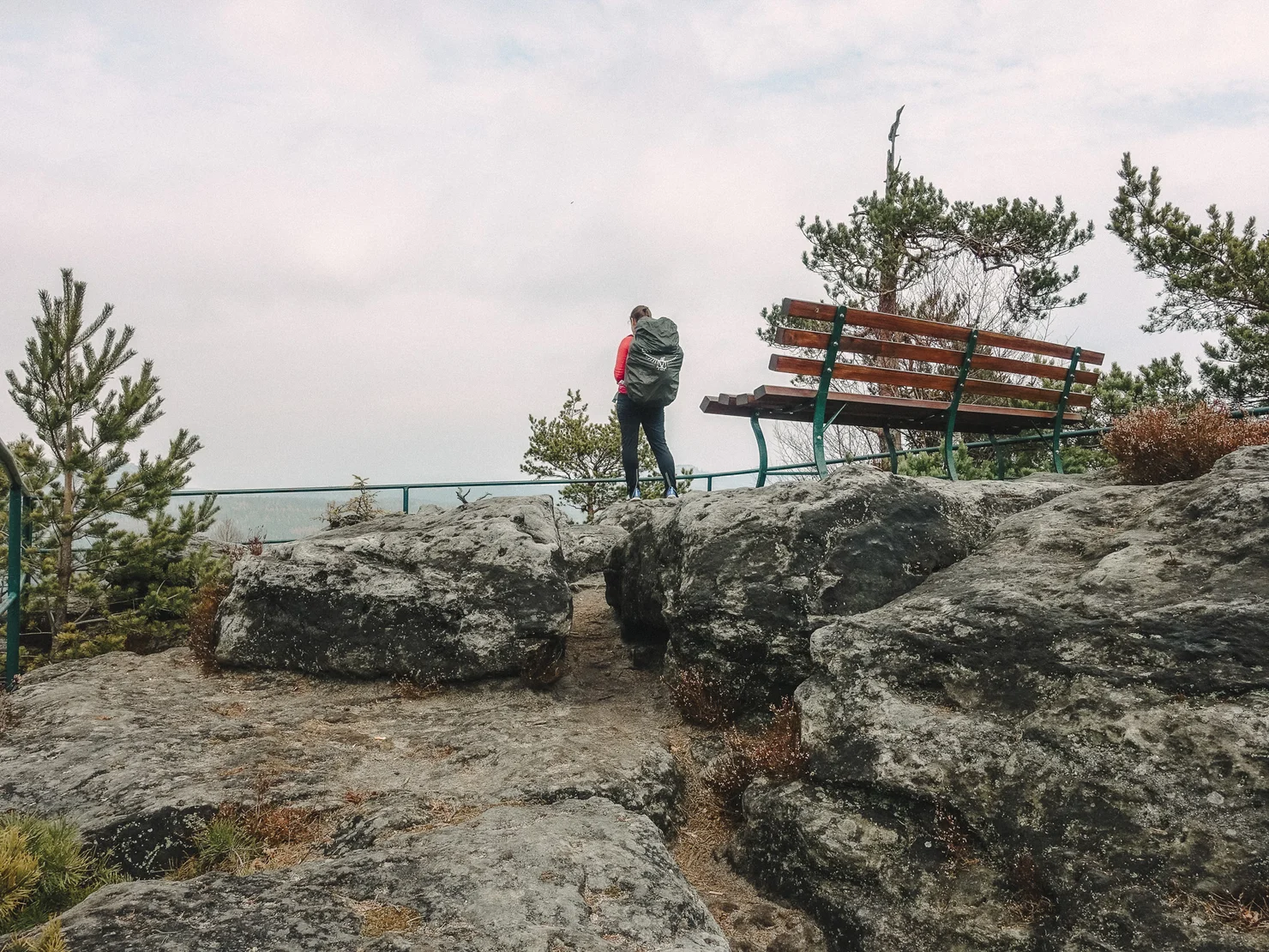 Forsteig Elbsandstein Lesni Stezka Labske Piskovce Nalehko 01 14