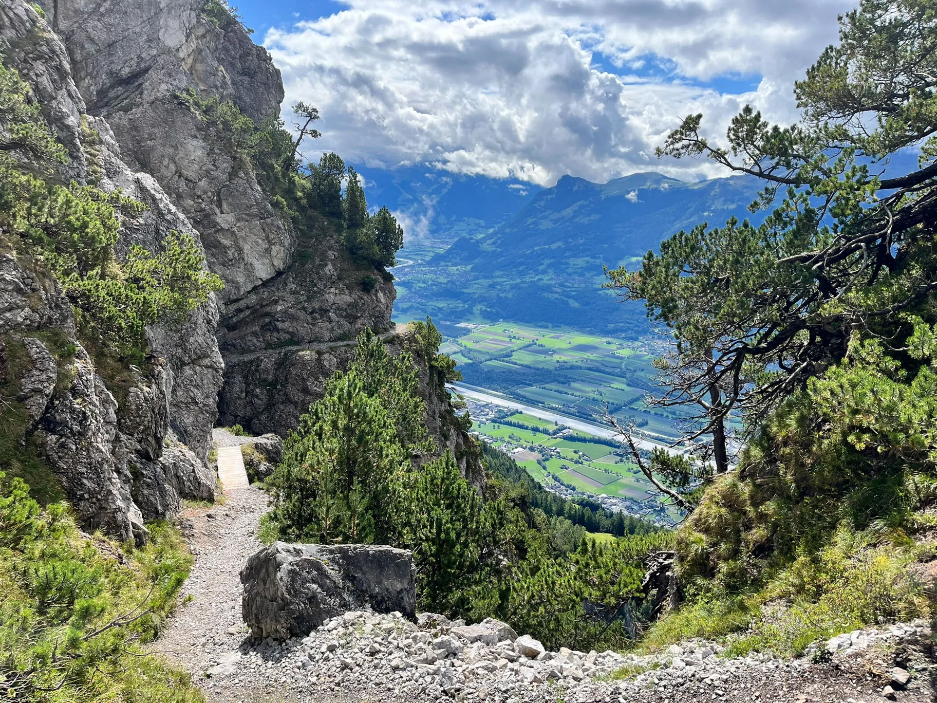 Liechtensteiner Panoramaweg 16